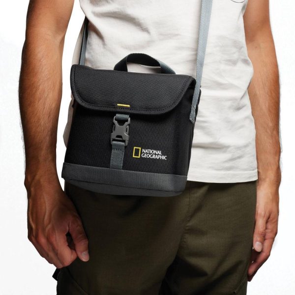 Bags and Carrying Cases |   Shoulder Bags Bags & Carrying Cases Bags & Carrying Cases